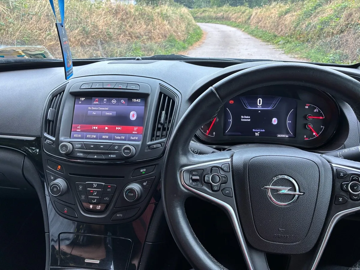 4x4 Opel Insignia Estate 163PS 2.0Diesel €4000 ONO - Image 2