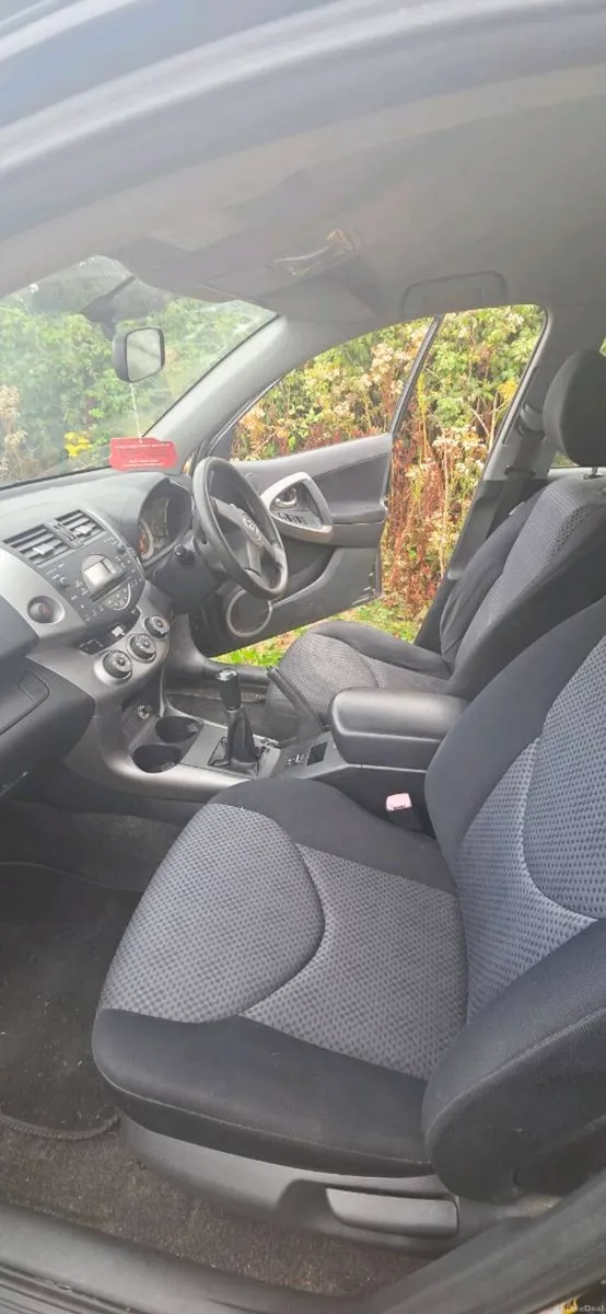 Toyota Rav 4 - Image 5