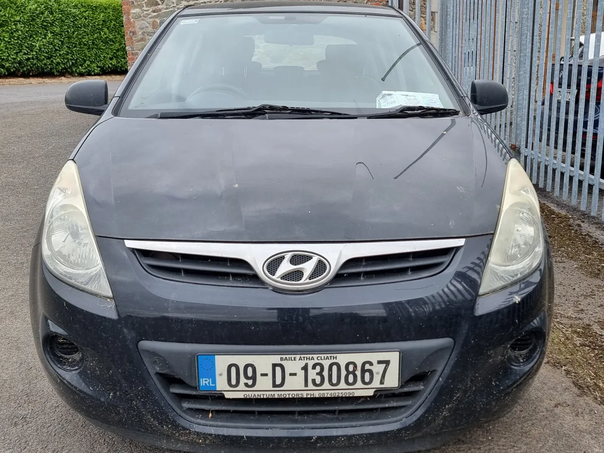 €1222 Hyundai i20 2009 petrol ⛽️ €1222 - Image 6