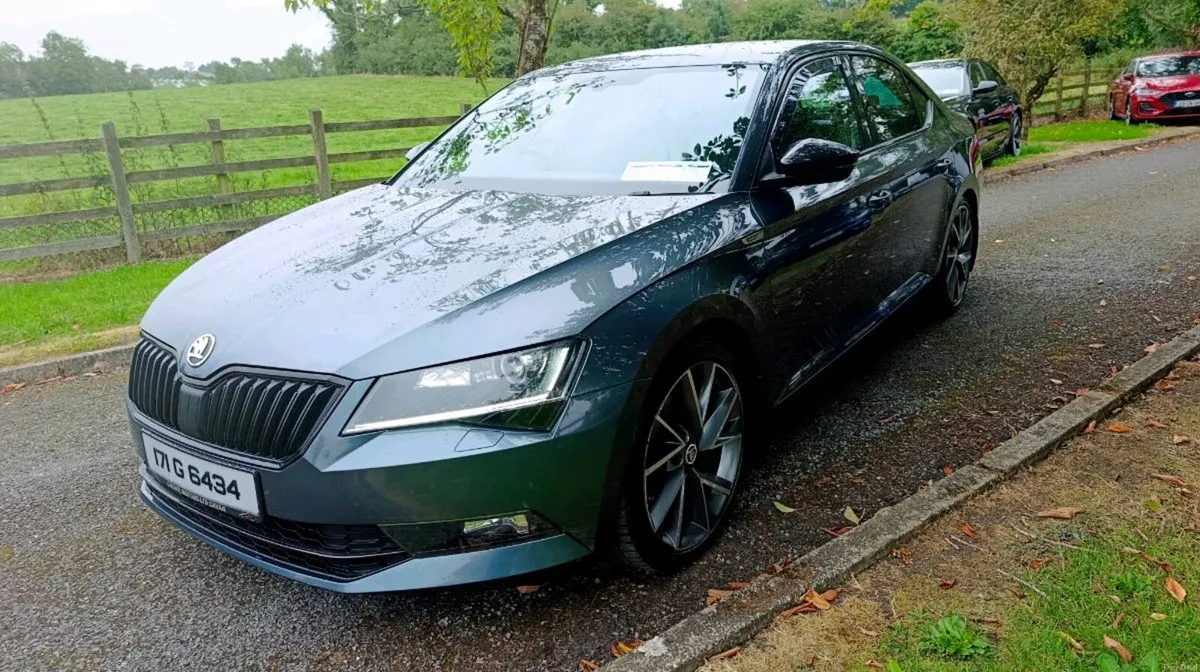 2017 Skoda Superb Sportline Automatic - Image 3