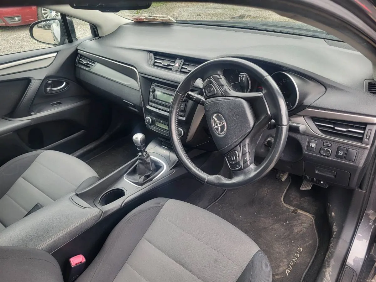 152 toyota Avensis 1.6 diesel - Image 5