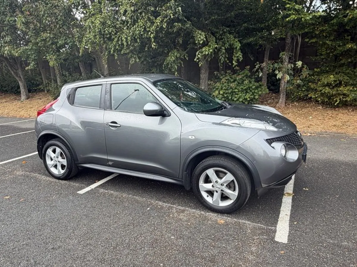 2014 Nissan Juke - Image 2