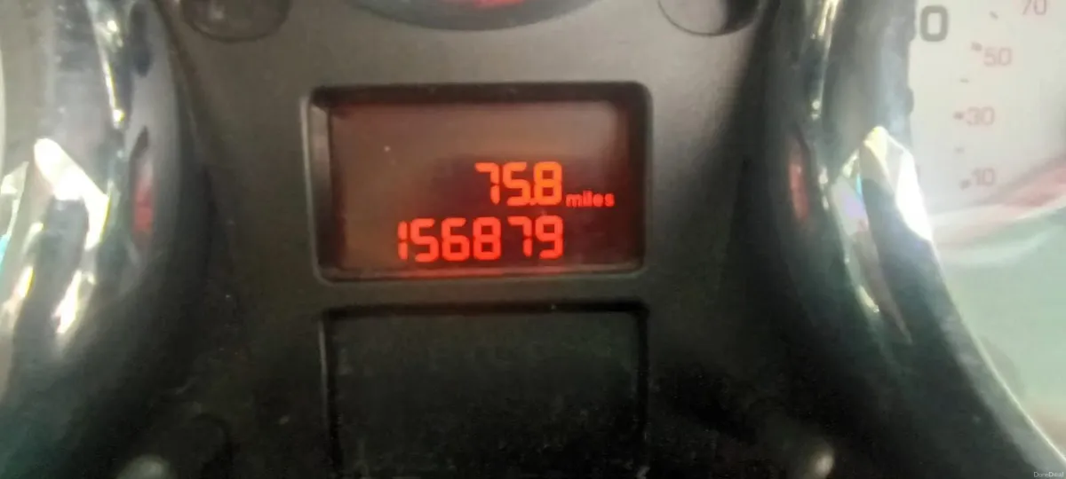 Peugeot 207 2012 - Image 2