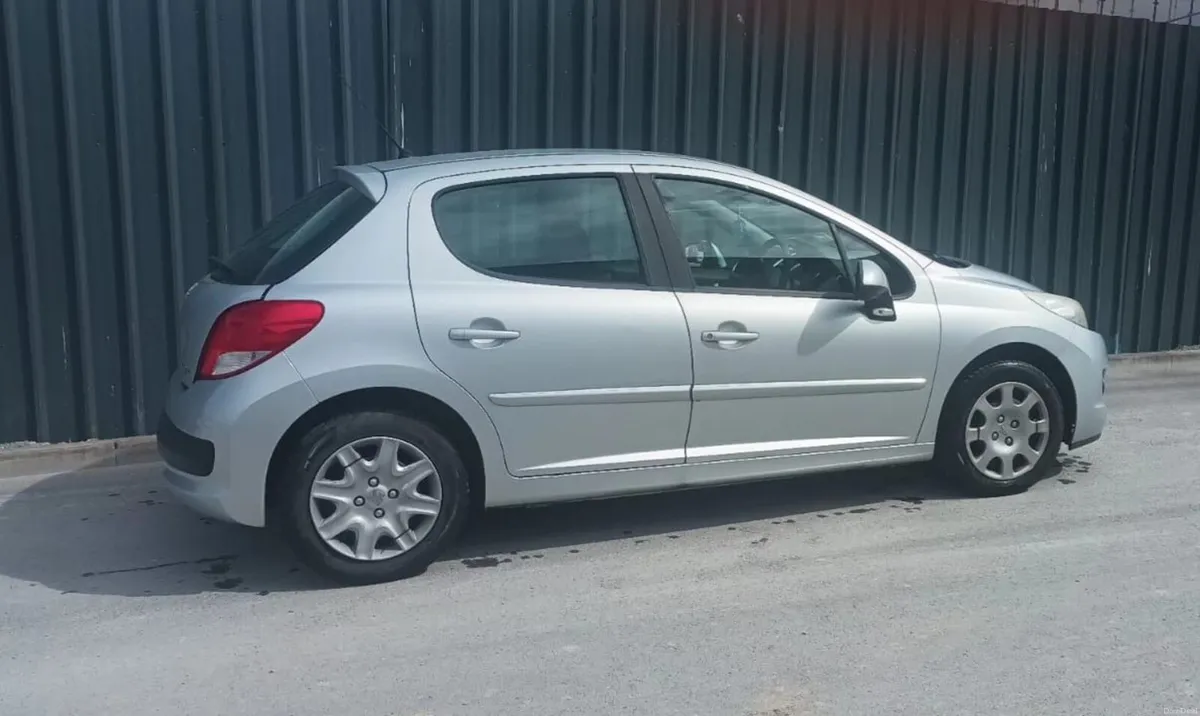 Peugeot 207 2012 - Image 3