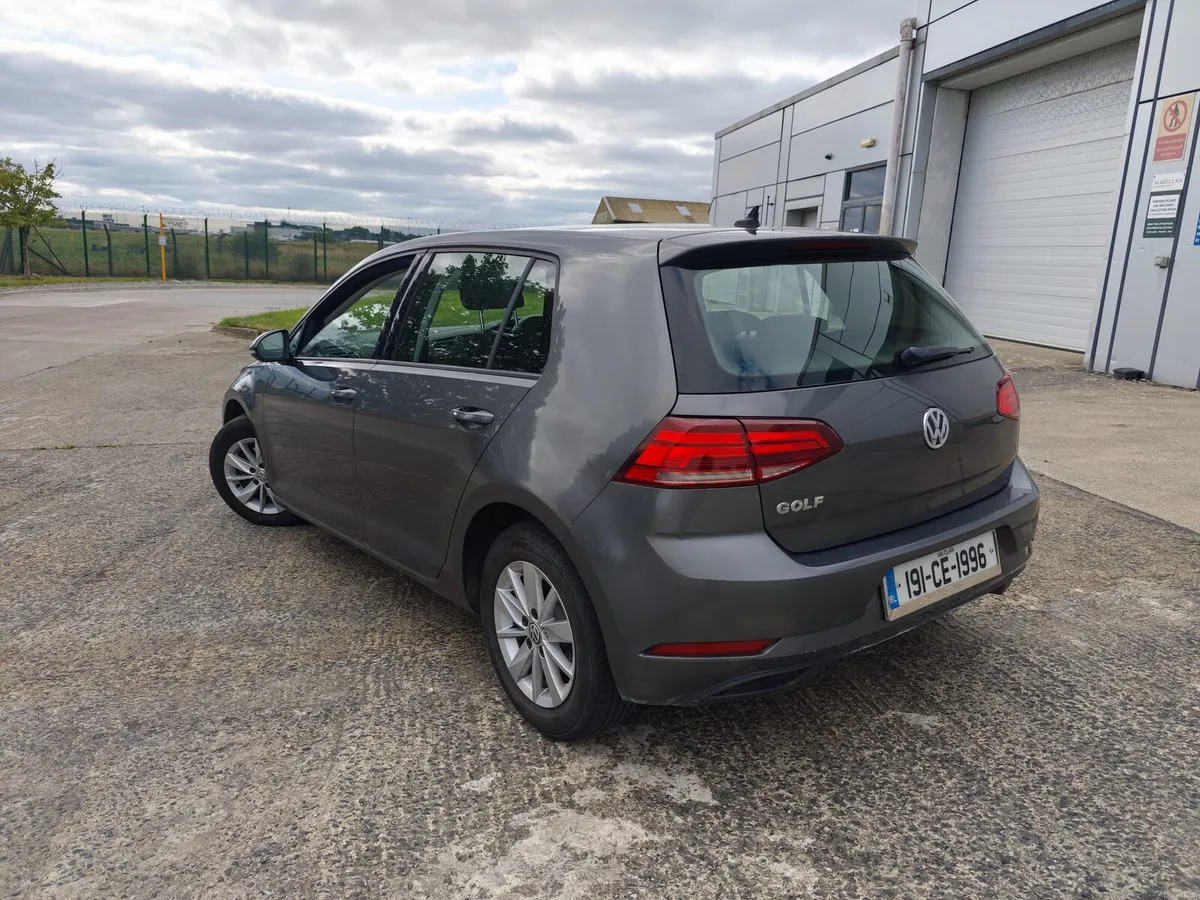 For Sale VW Golf in very good condition - Image 3
