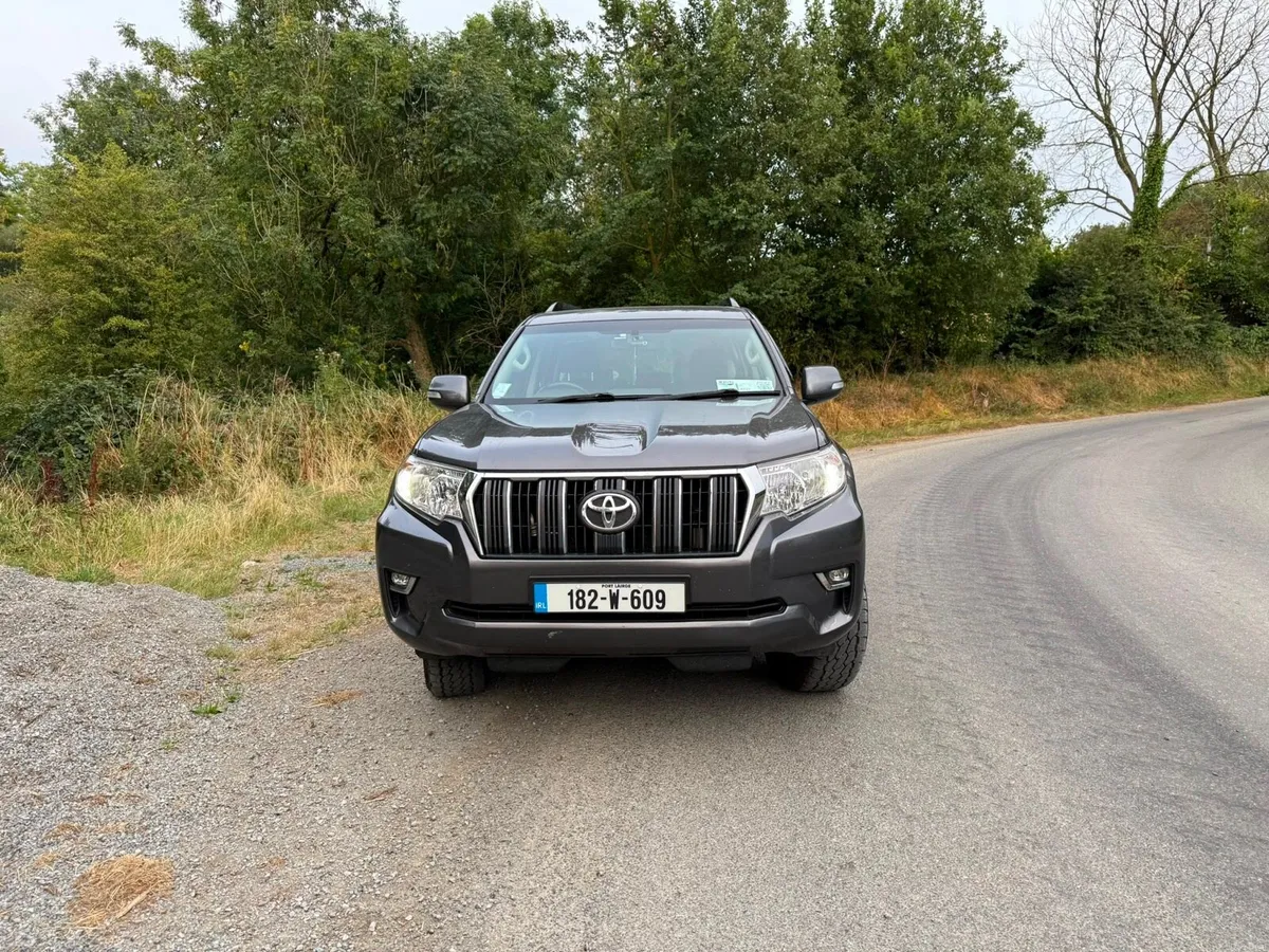 Toyota Landcruiser Business Class - Image 2