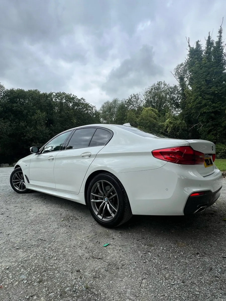 BMW G30 520d M Sport – LOW KILOMETRES - Image 3