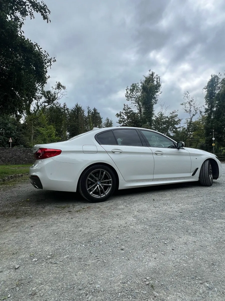 BMW G30 520d M Sport – LOW KILOMETRES - Image 5