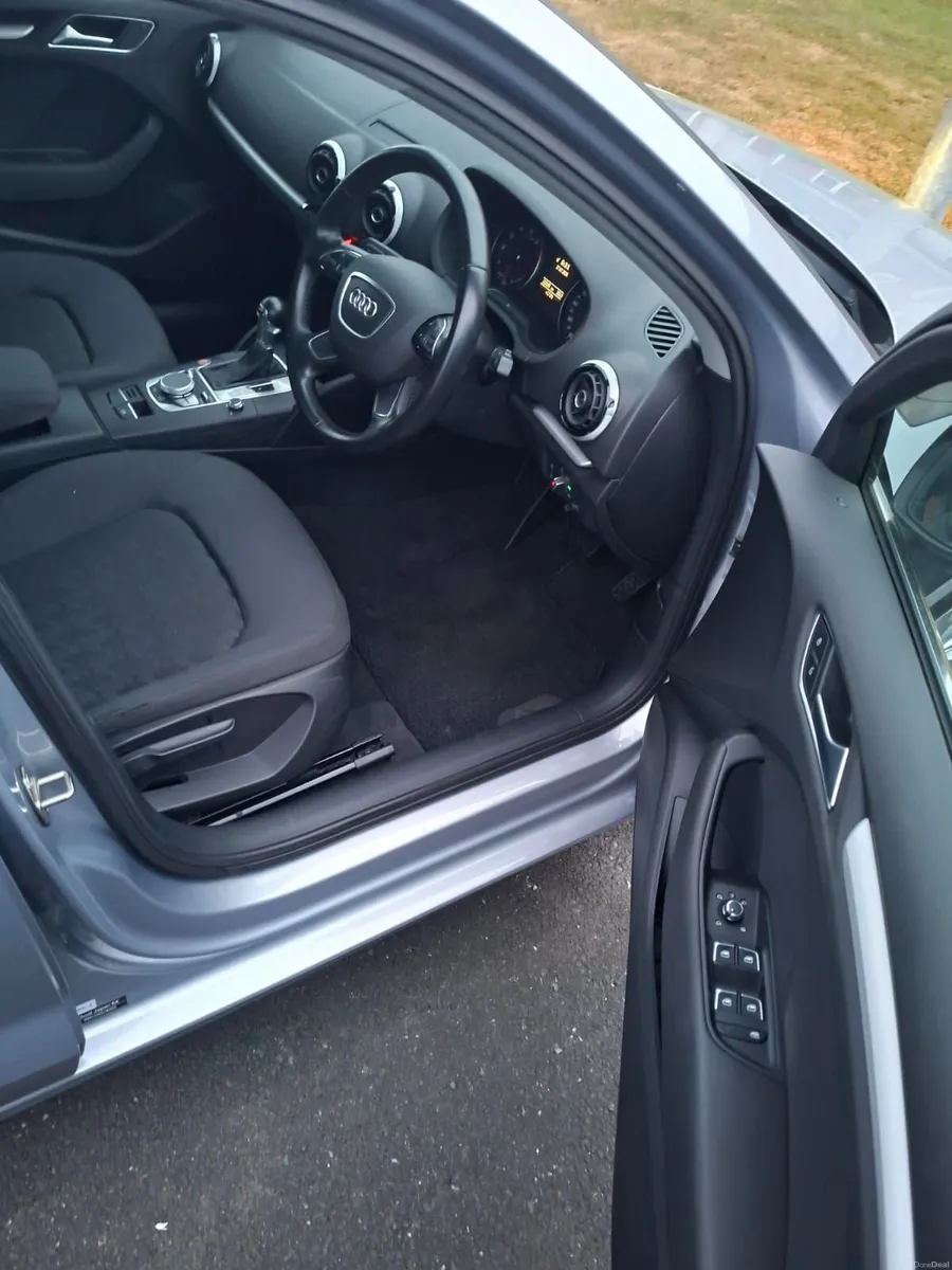 Audi A3 2015 - Image 6