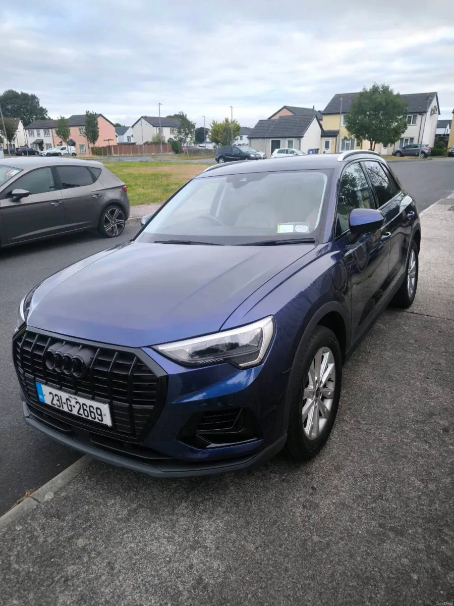 Audi Q3 - Image 2