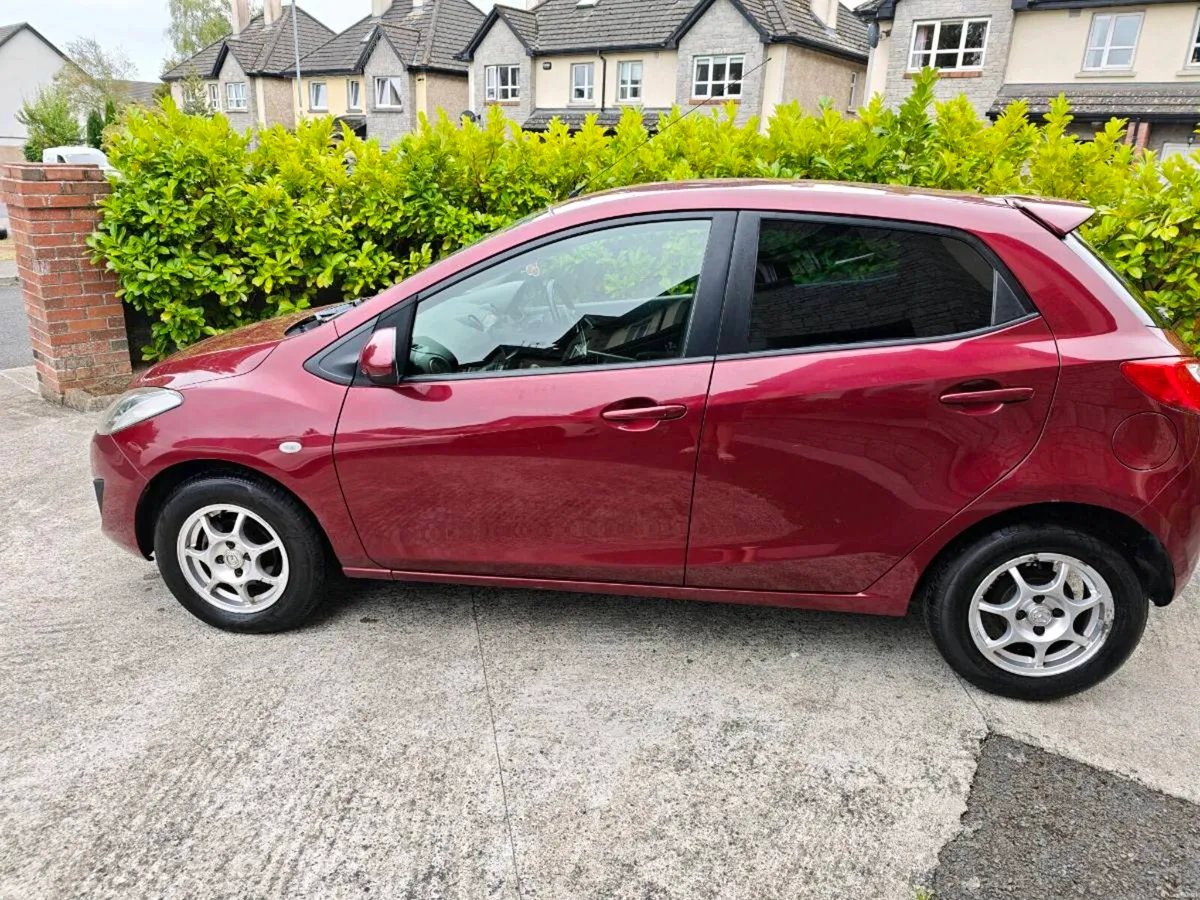 Automatic gearbox. Good condition.fresh NCT. - Image 3