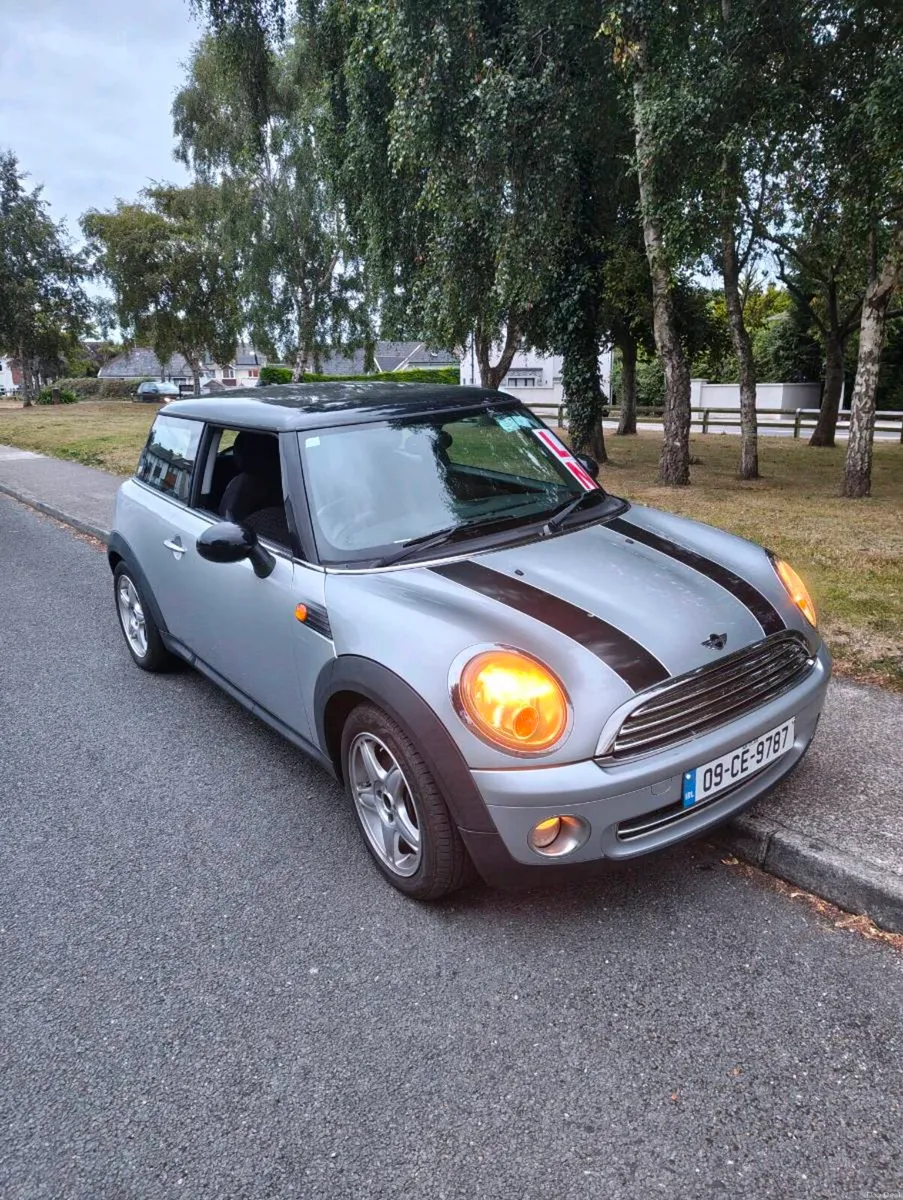 2009 mini Cooper - Image 1