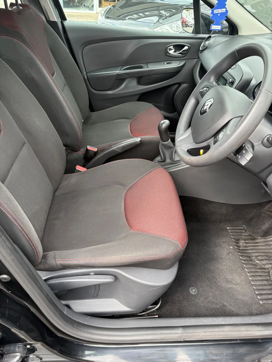 Renault Clio  Expression  1.2 5dr 131 - Image 6