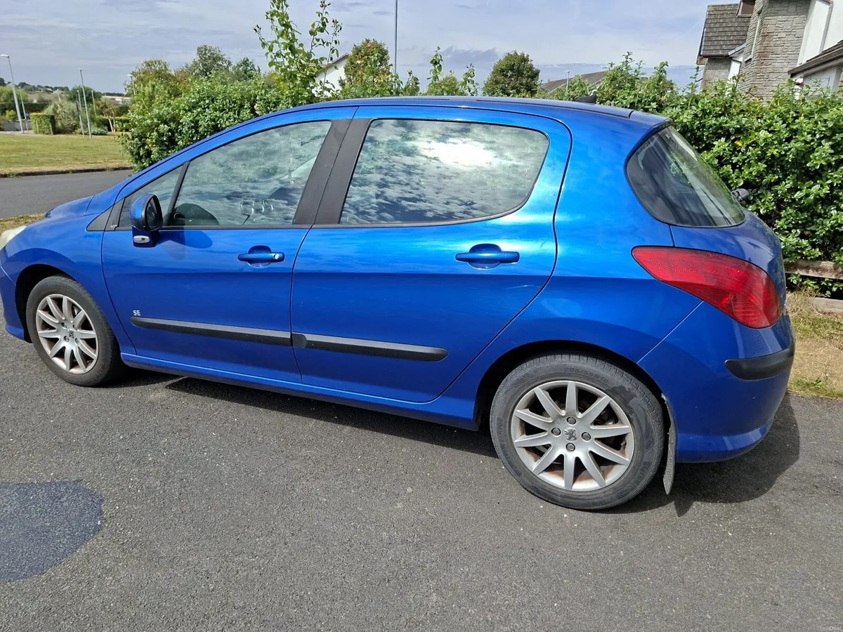 Peugeot 308 1.6 diesel for sale 2010 very clean - Image 6