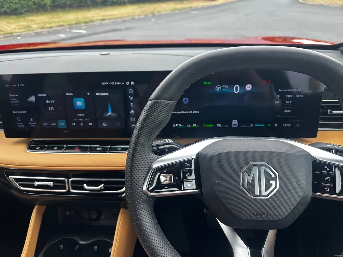 MG HS 2025 - Image 3
