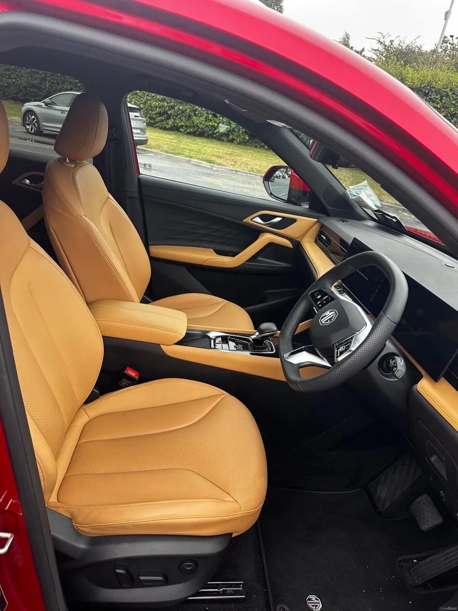 MG HS 2025 - Image 5