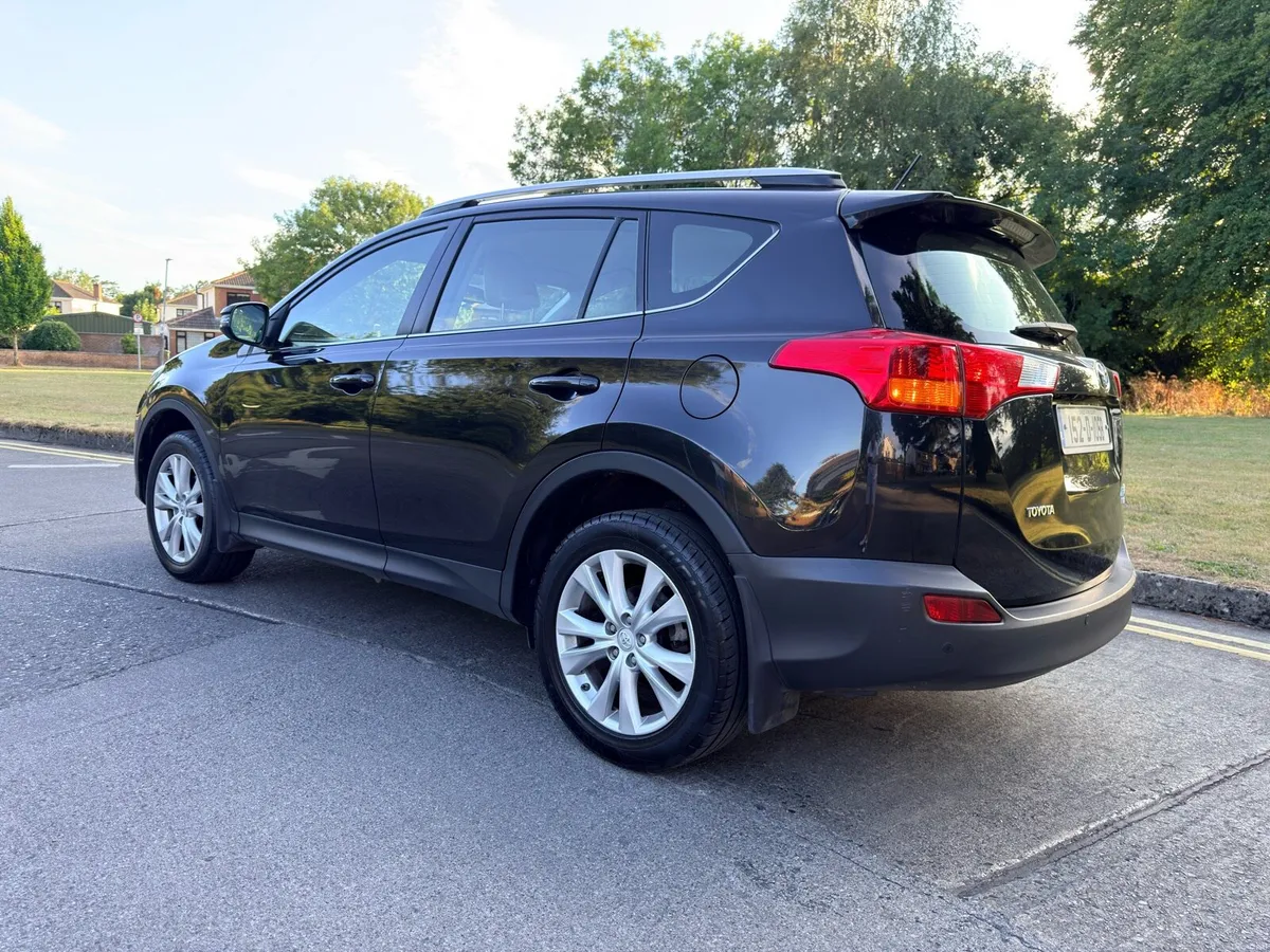 Toyota RAV4 2.0 D-4D 4WD SOL - Image 4
