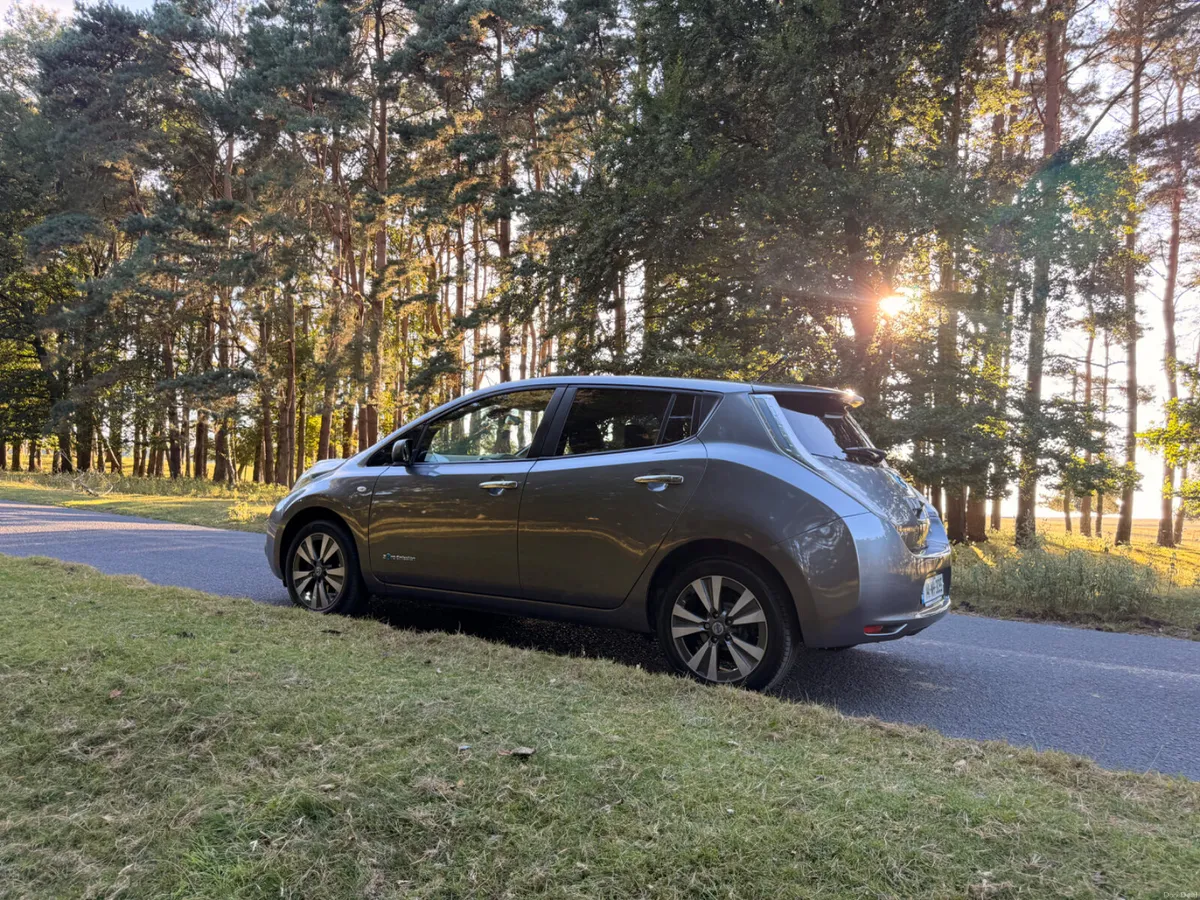 Nissan Leaf 2014 SV 24KW/h - Image 5