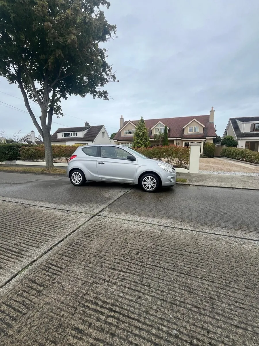 Hyundai i20 2011 - Image 4