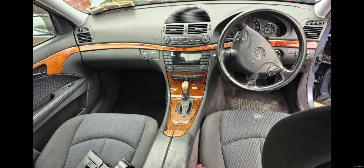 2004 Mercedes E200 - Image 3