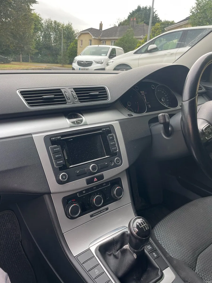 Vw Passat 1.6 tdi - Image 5