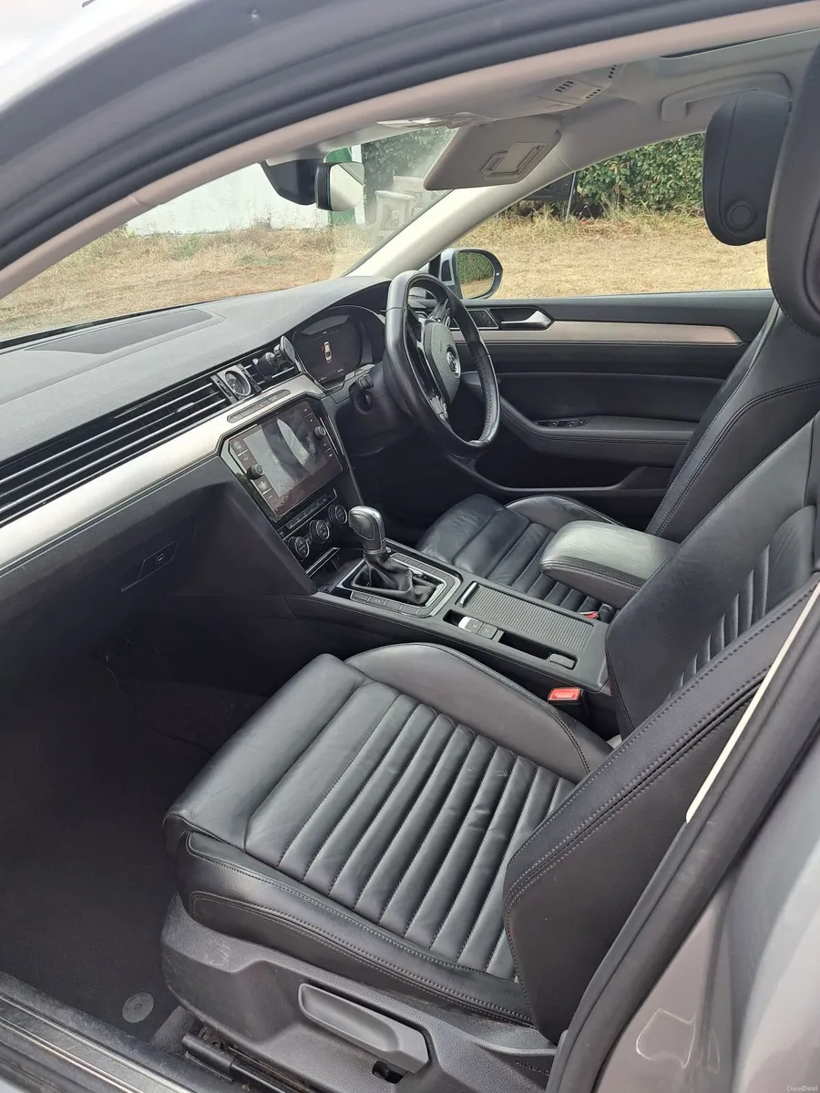 Volkswagen Passat 2017 (172) Auto R-Line 2.0 TDI - Image 5