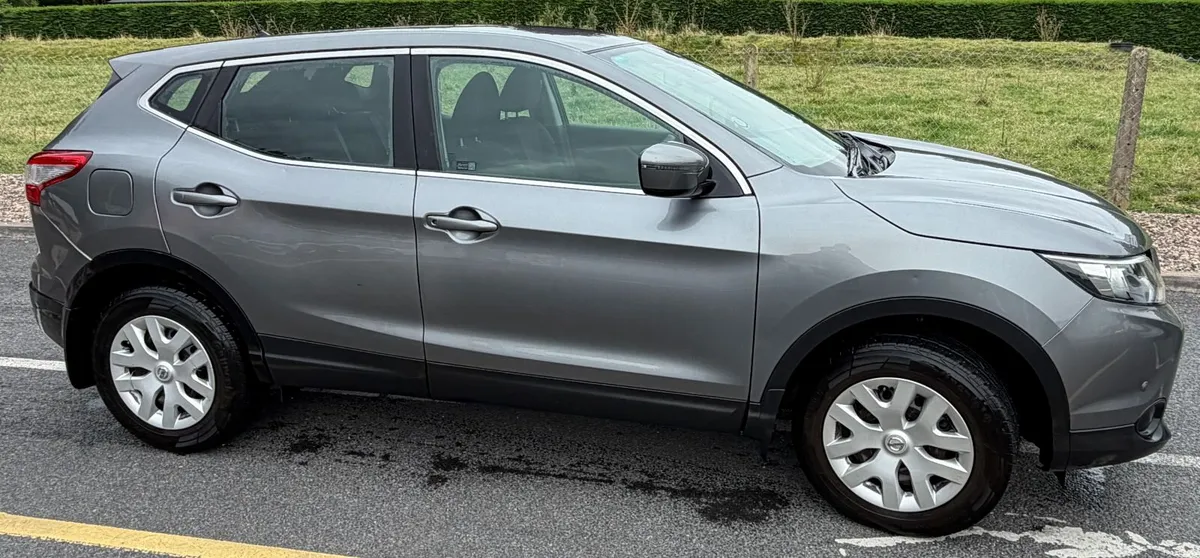 Nissan Qashqai 1.5 XE Safety PK E6 4DR, 2015 - Image 2