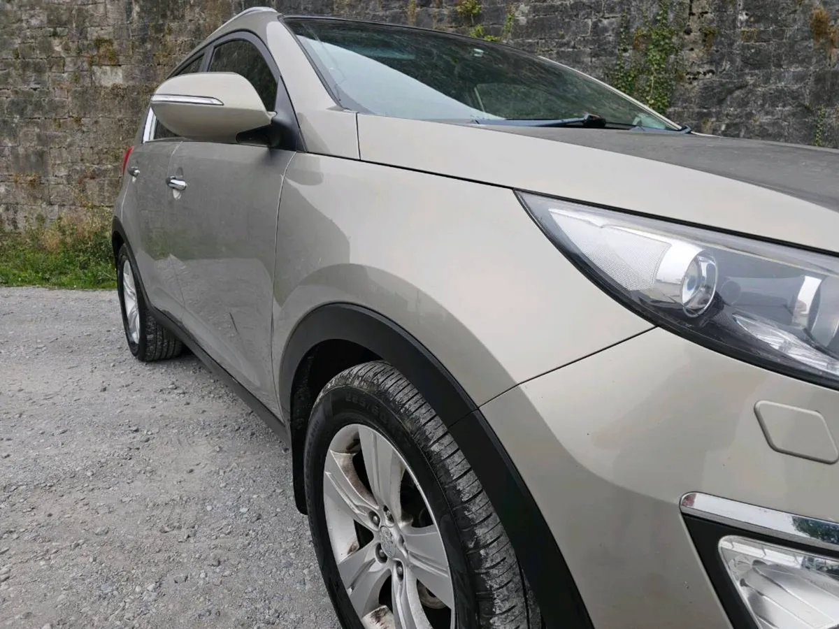 Kia Sportage GSE high spec, NCT until 04/01/27 - Image 2
