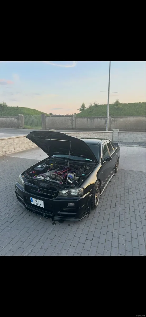 R34 4 door - Image 5