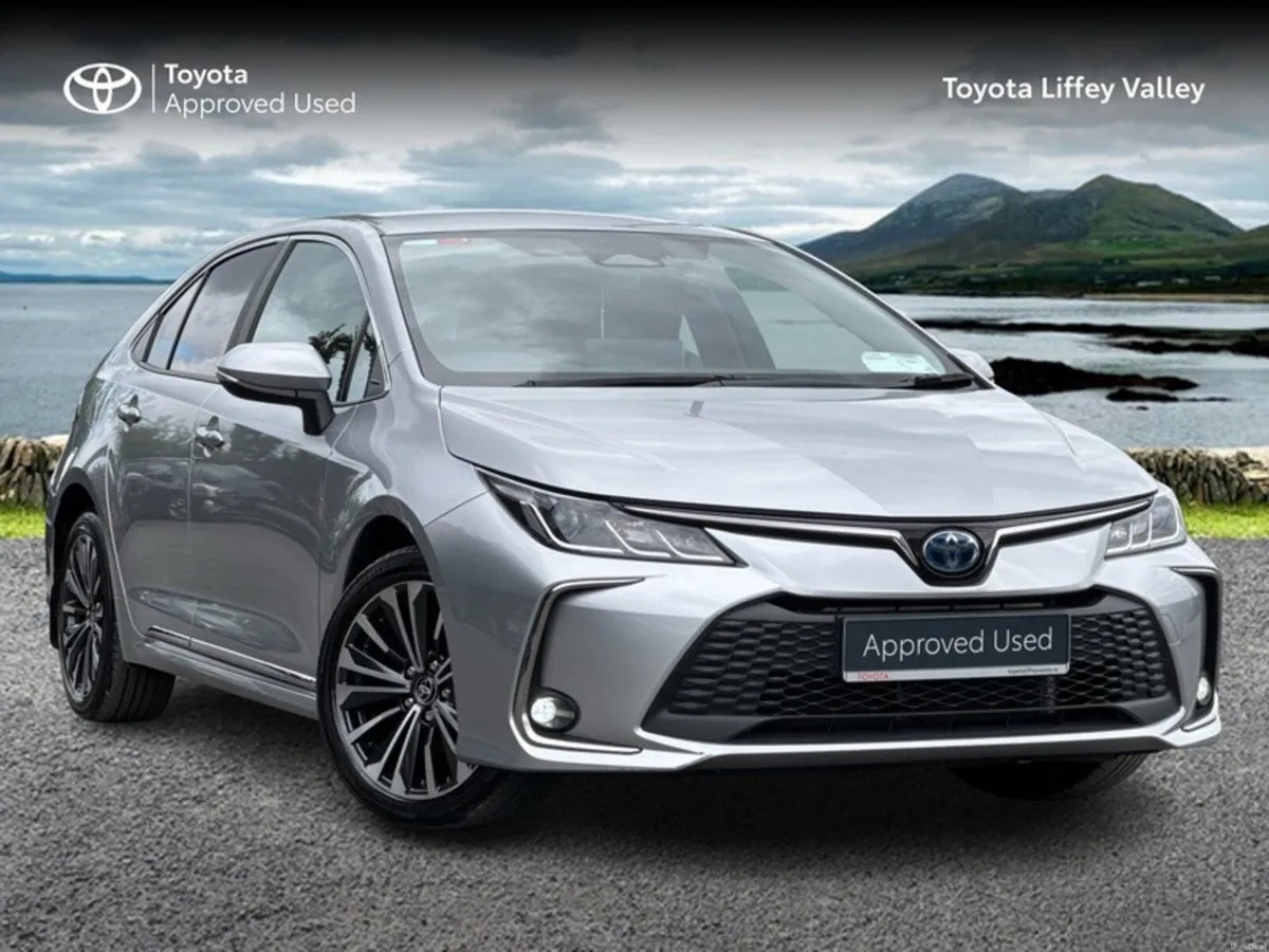 Toyota Corolla COROLLA LUNA SPORT SALOON - Image 1
