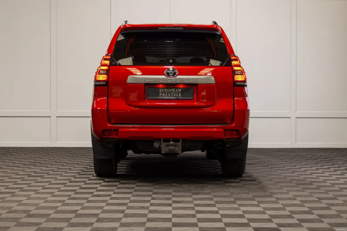 182 Toyota Land Cruiser Business 5 Seat N1 Crewcab - Image 5