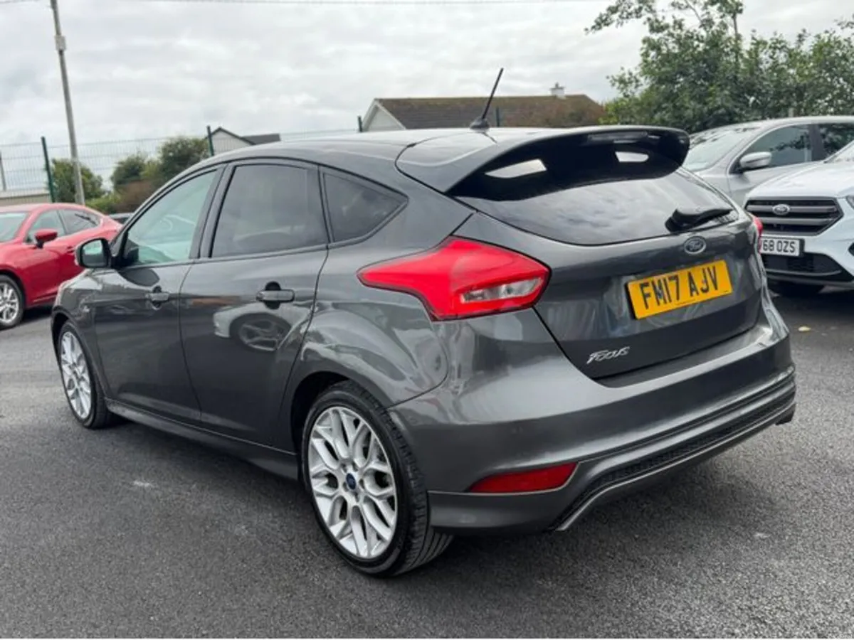 Ford Focus ST-LINE TDCI - Image 3