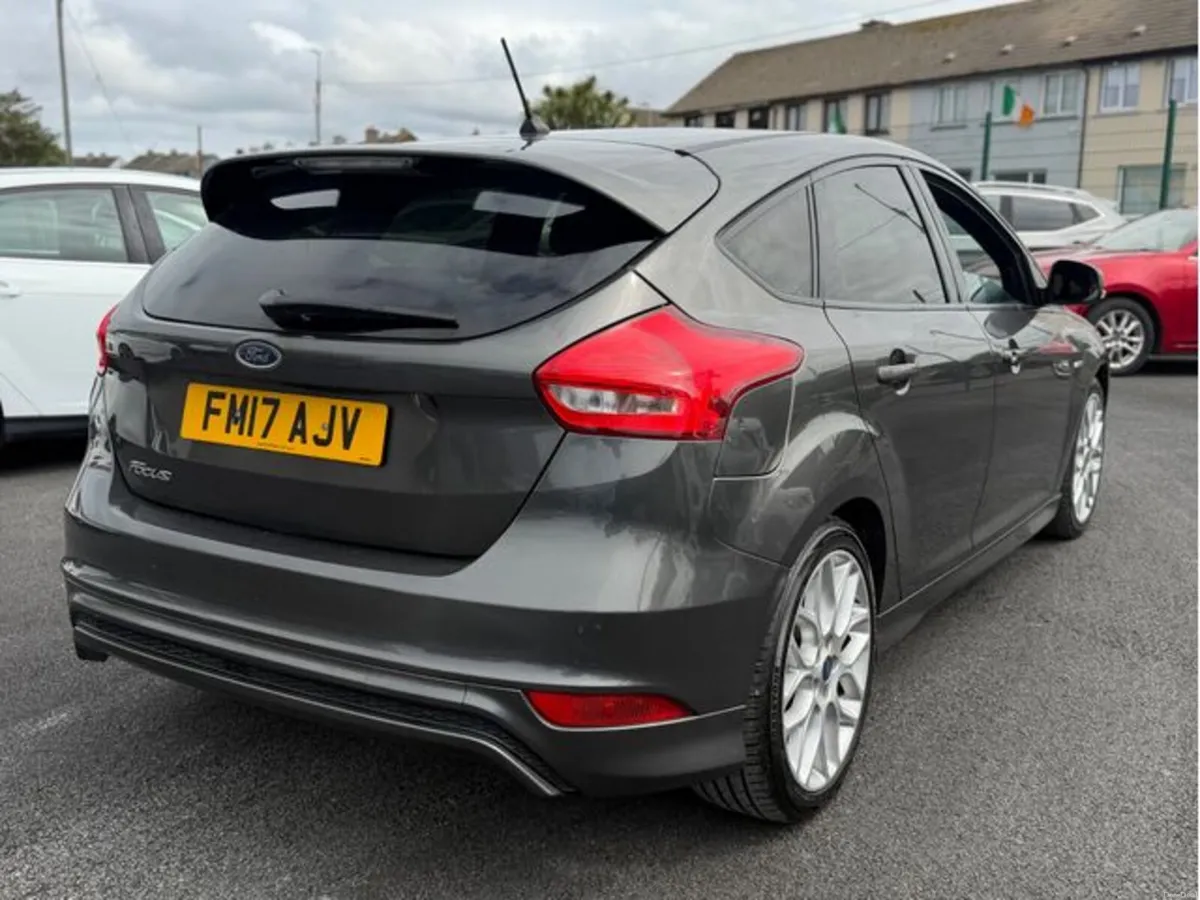 Ford Focus ST-LINE TDCI - Image 5