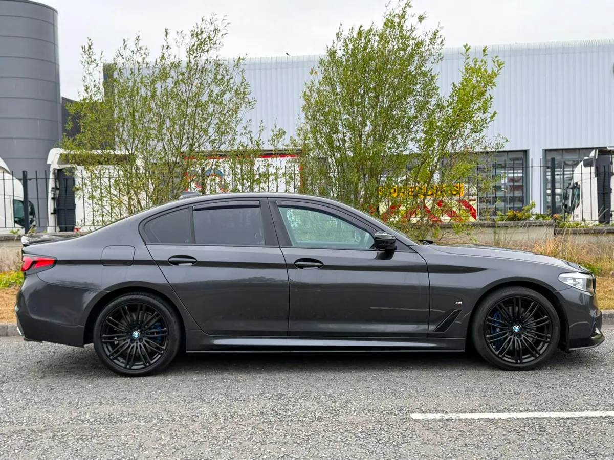 🚗2018 BMW 530E M-SPORT AUTO 252HP🚗LOW KM+NCT - Image 2