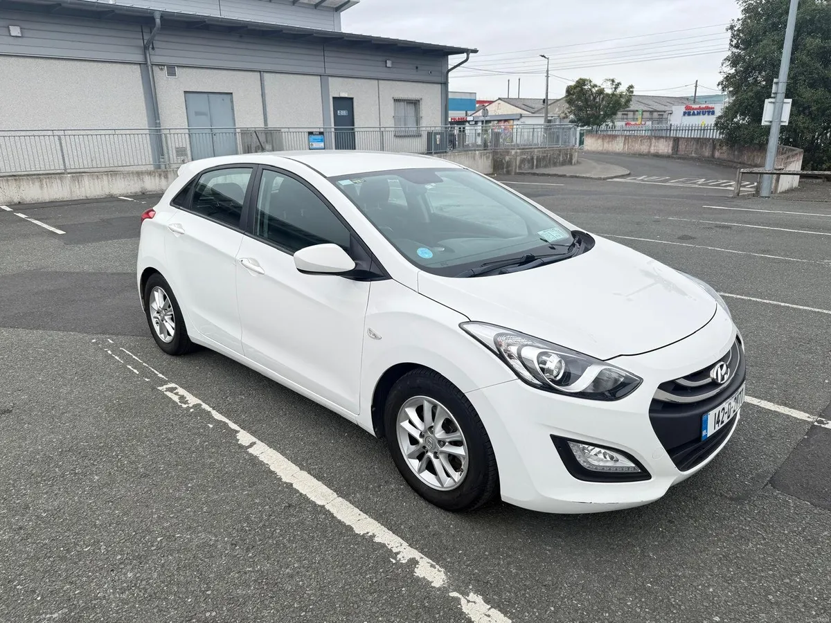 HYUNDAI i30 - Image 6