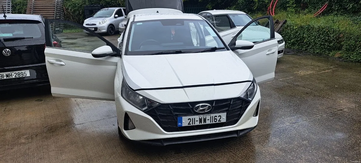 Car - Image 1