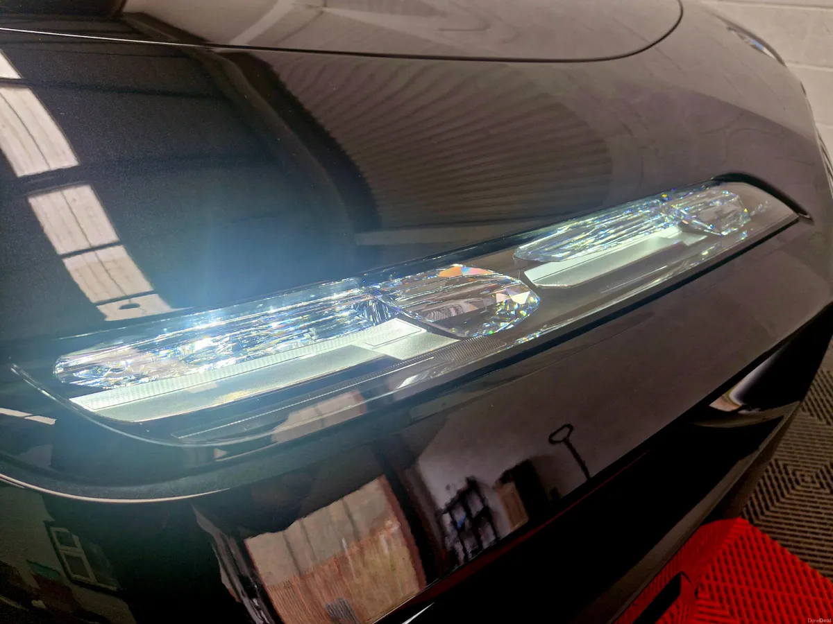 M70 XDRIVE ^ULTIMATE^ €250,000 +NEW (EVERY OPTION) - Image 2