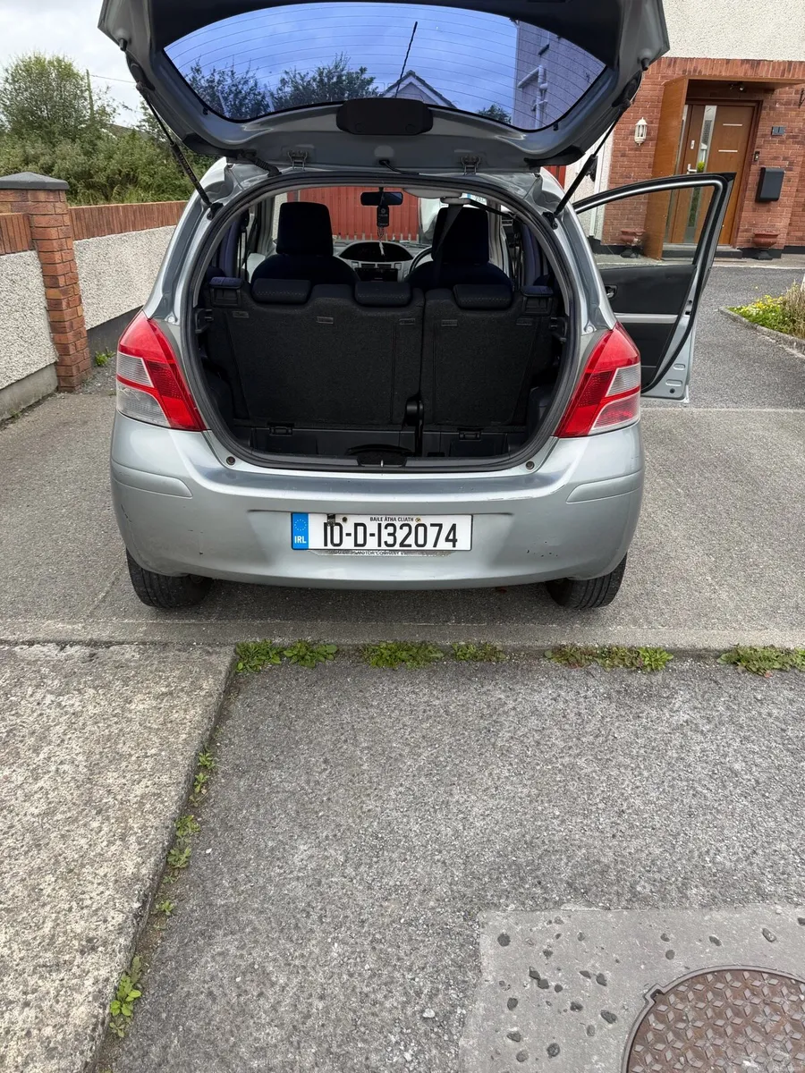 Toyota Yaris 2010 - Image 6