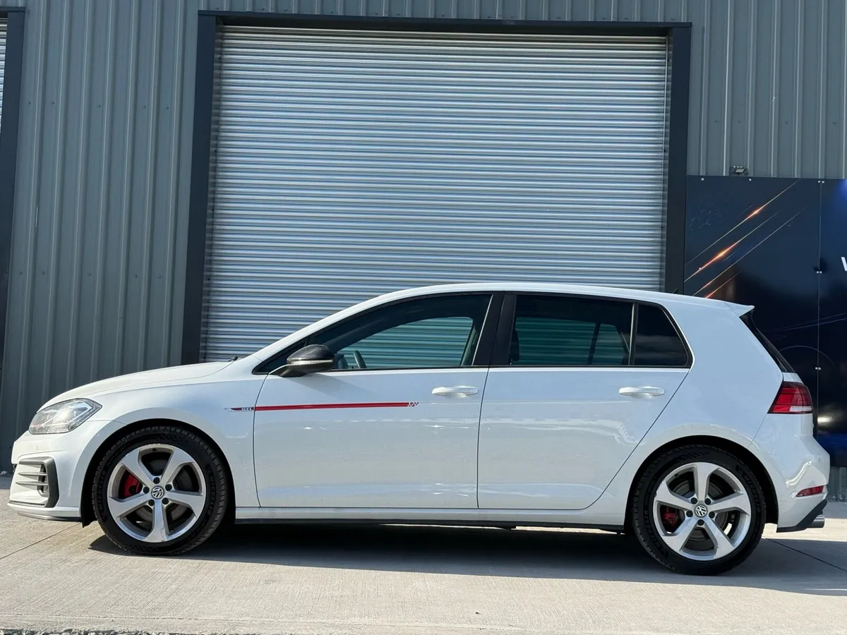 Volkswagen Golf GTI 2017 - Image 3