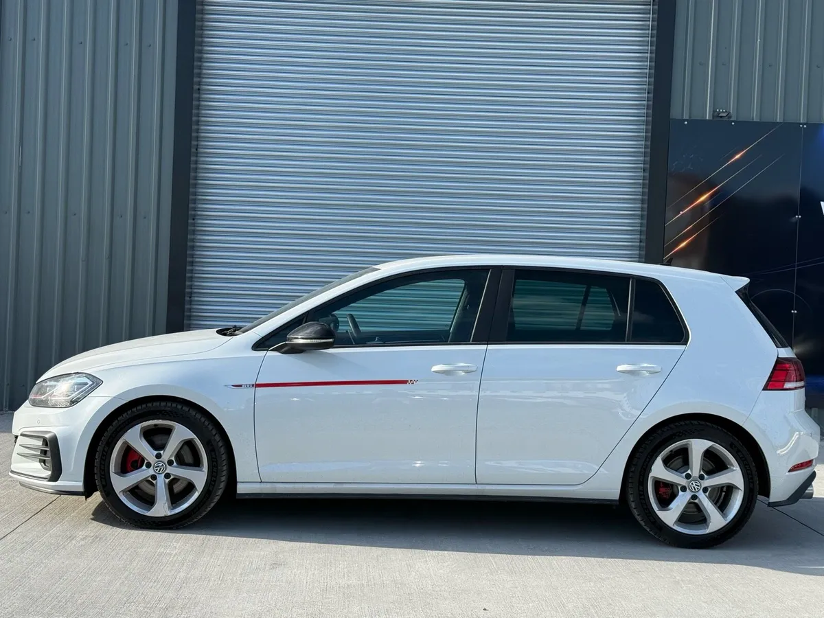 Volkswagen Golf GTI 2017 - Image 5