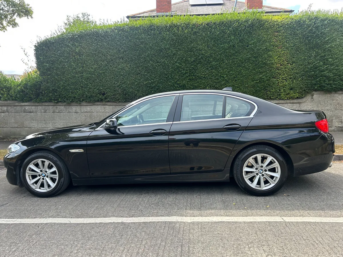 2013 BMW 5 SERIES OYSTER LEATHER INTERIOR - Image 4
