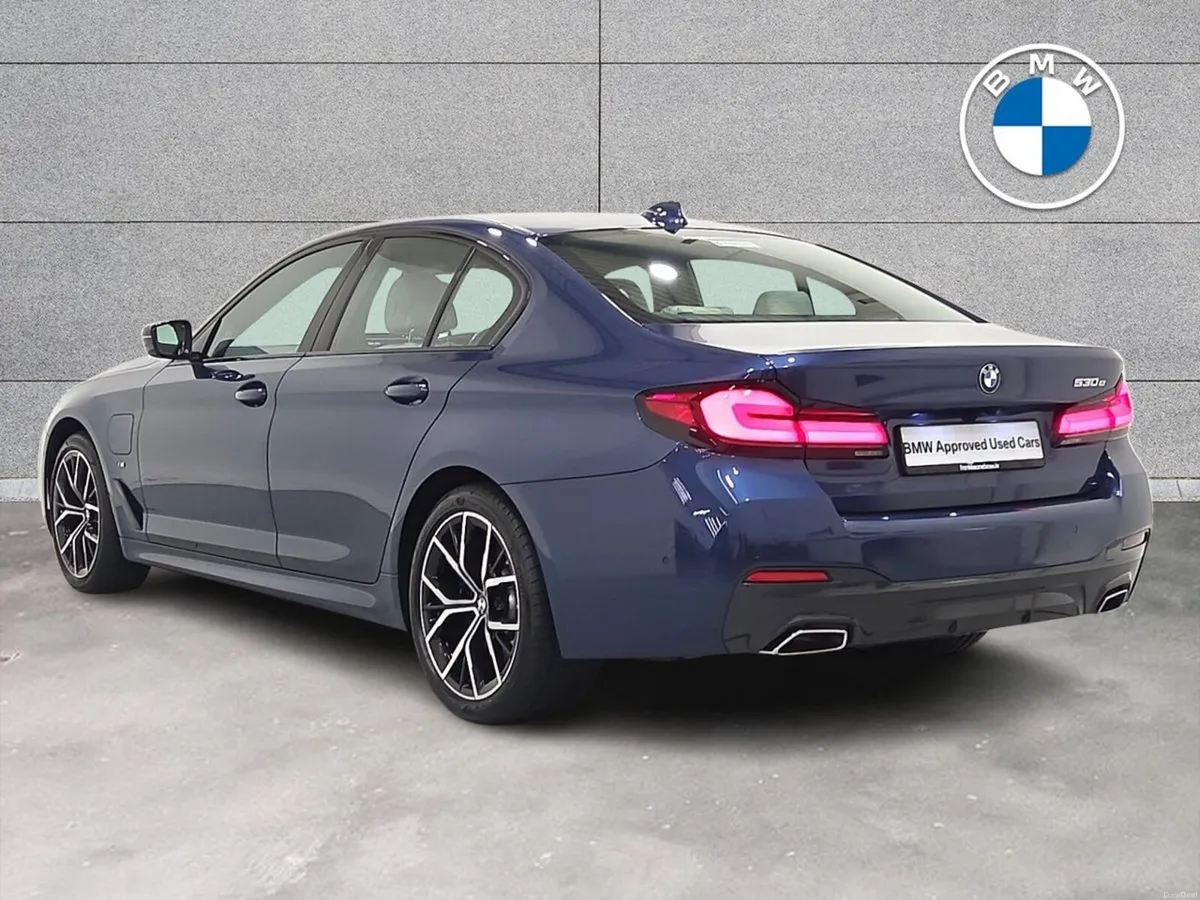 BMW 5-Series 530e M Sport Saloon - Image 2