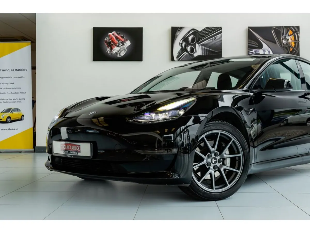Tesla Model 3 LONG RANGE AWD - Image 2