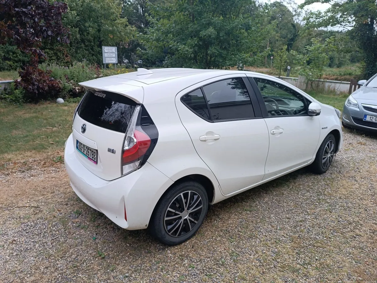Toyota Aqua 2018 Automatic Hybrid - Image 5