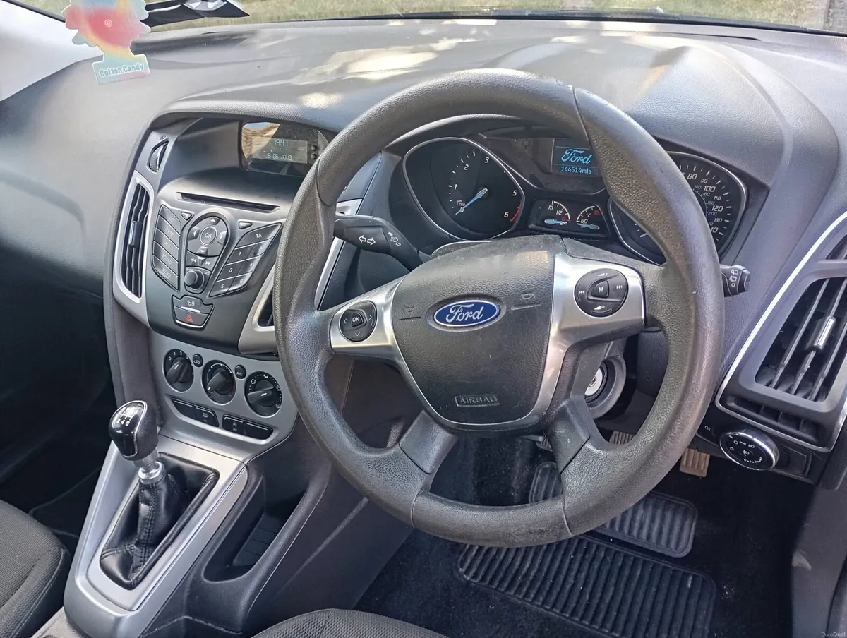 Ford Focus New Test 10/2027 Tax 03/2027 - Image 5