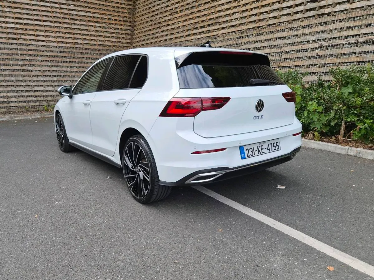 Volskwagen Golf GTE 1.4 petrol Hybrid plugin - Image 5