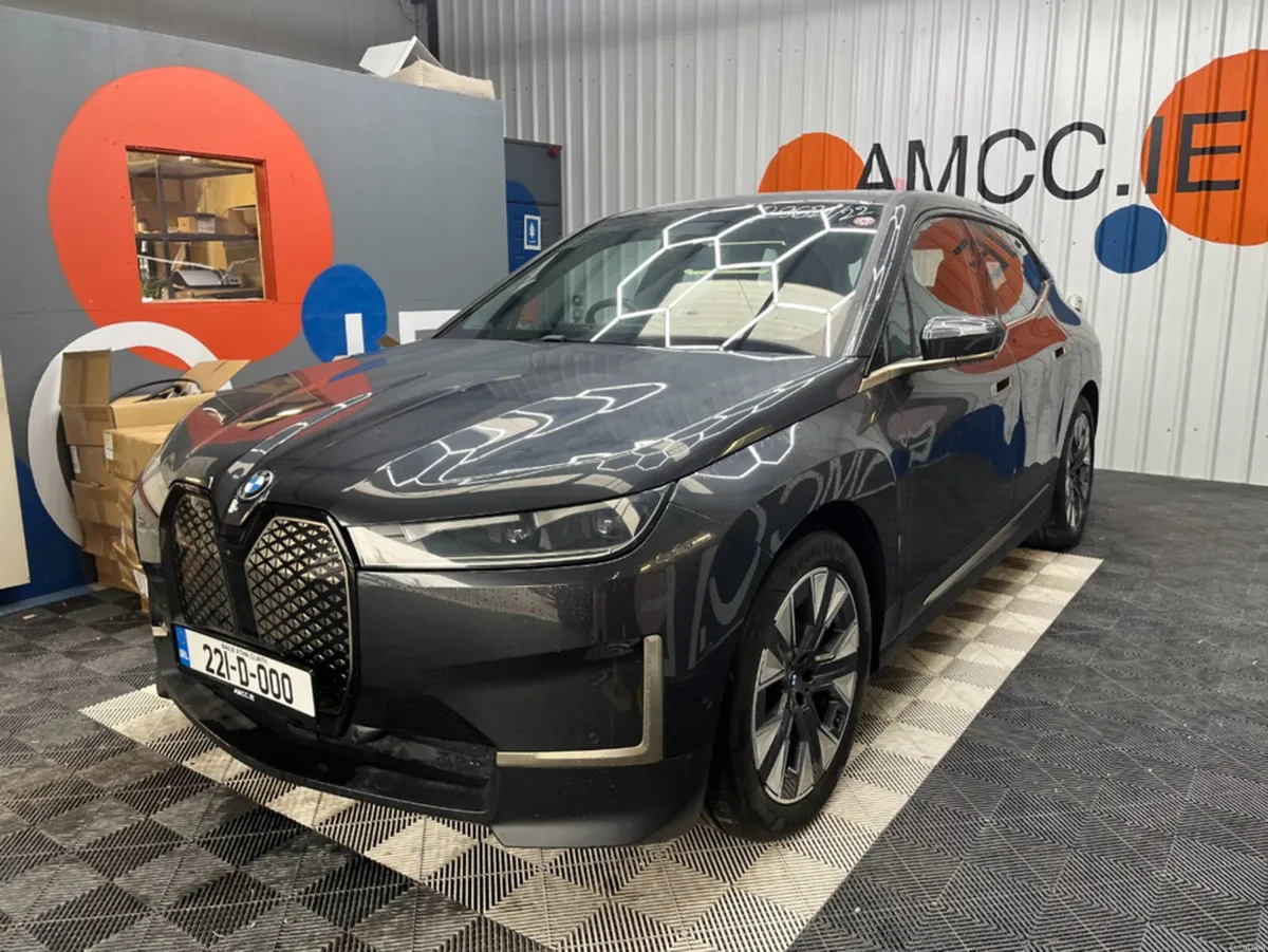 BMW iX 2022 BMW IX AUTOMATIC / CRUISE CONTROL / PA - Image 6