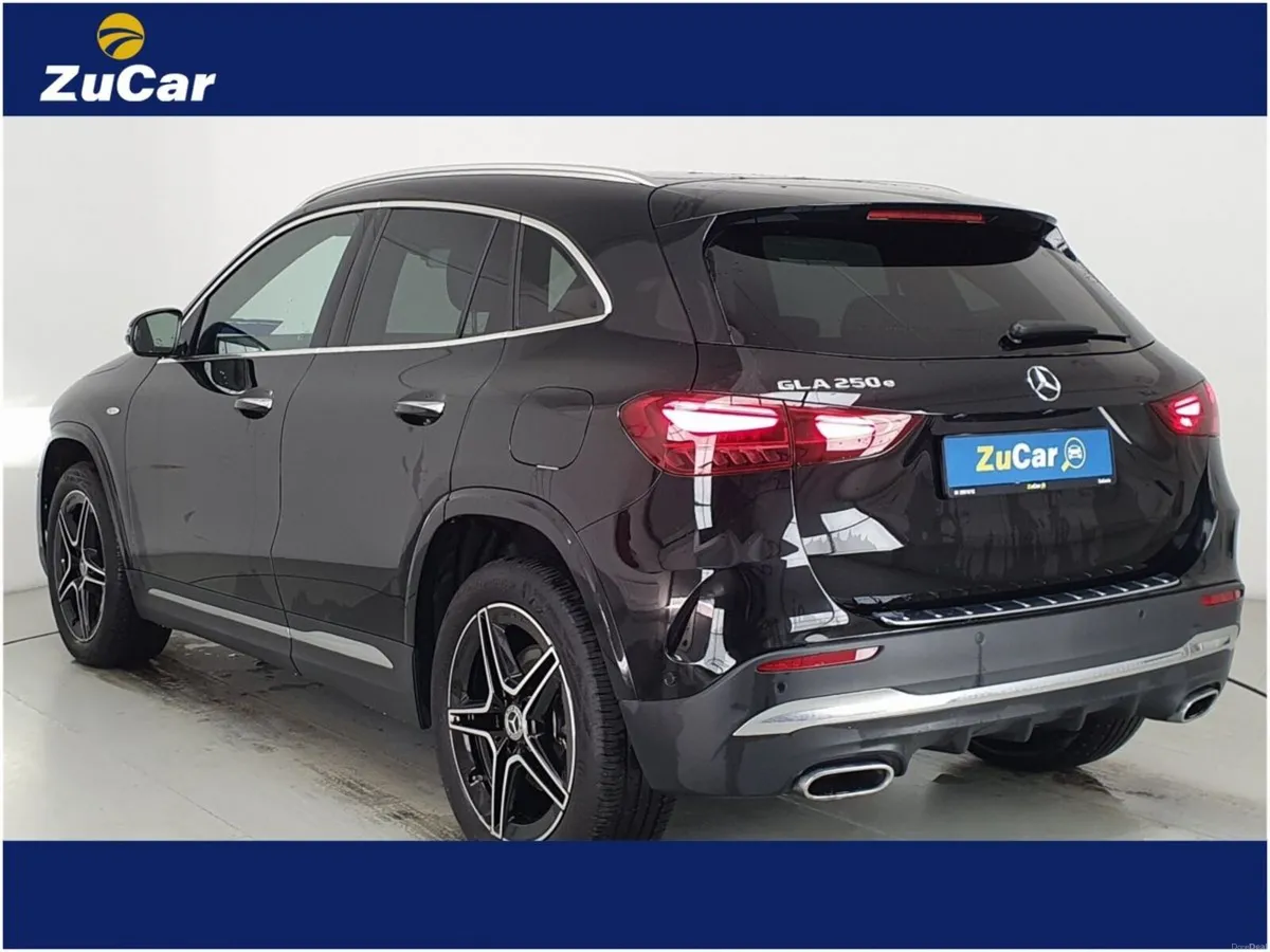 Mercedes-Benz GLA 250 AMG LINE EXECUTIVE E - Image 3