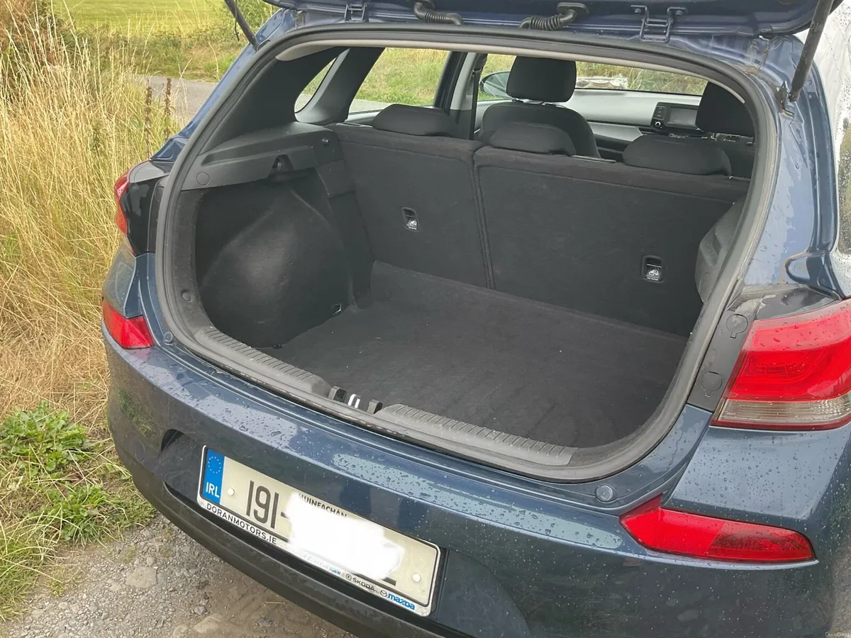 191 Hyundai i30  diesel 1.6 L - Image 4