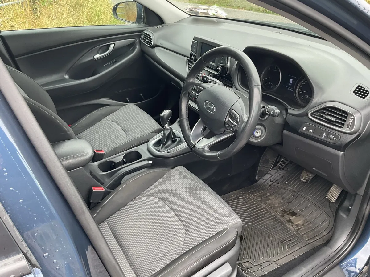 191 Hyundai i30  diesel 1.6 L - Image 6